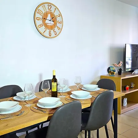Nexthome Town Center & Pool Appartement *